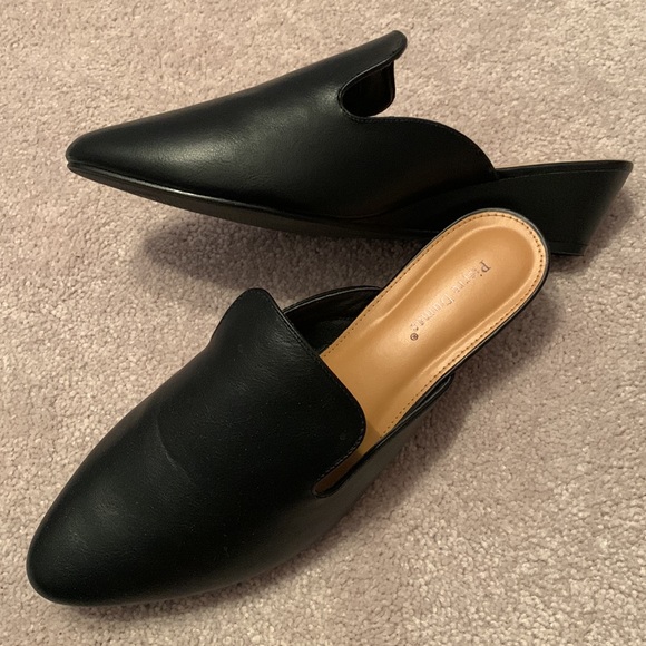 Pierre Dumas Women’s Dress Shoes - Picture 2 of 4